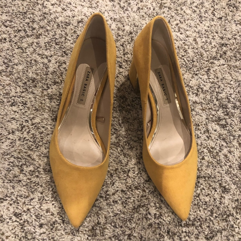 Zara microsuede block heel, yellow size 40